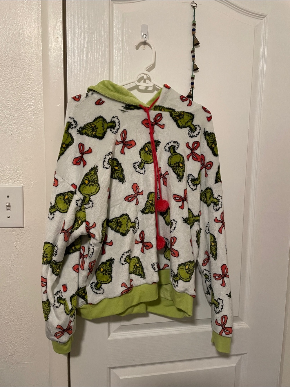 Grinch Hooded Fleece Pullover - White & Green